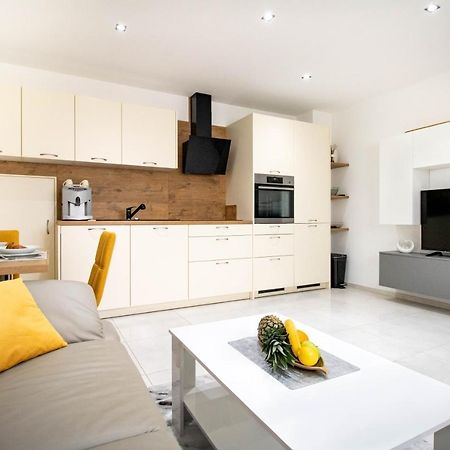Apartment Juric プーラ エクステリア 写真