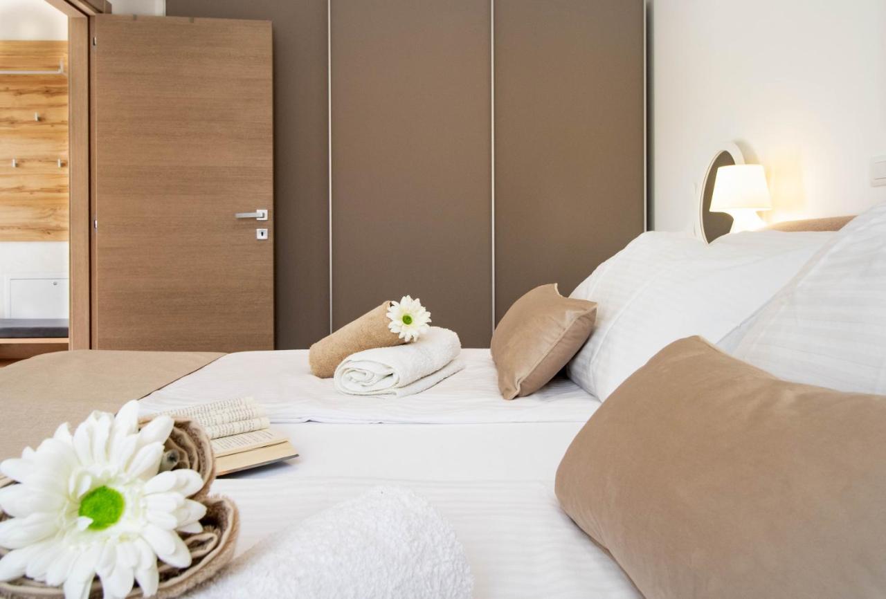Apartment Juric プーラ エクステリア 写真